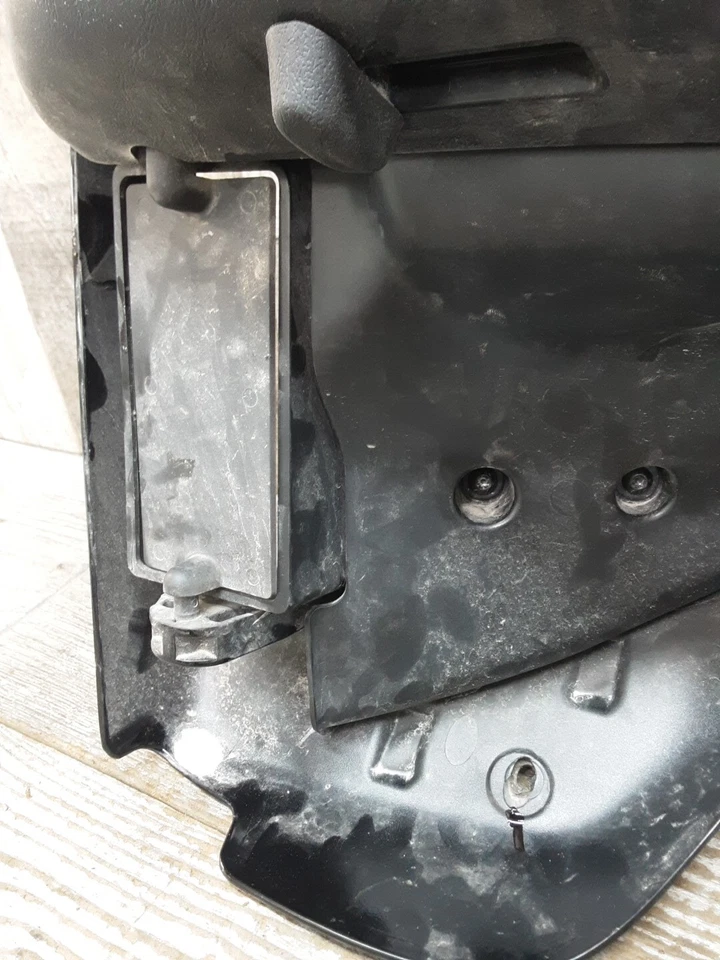 Harley Davidson Ultra Limited 2018 18 17-24 carenado delantero derecho inferior de la pierna Foto 2 de 4