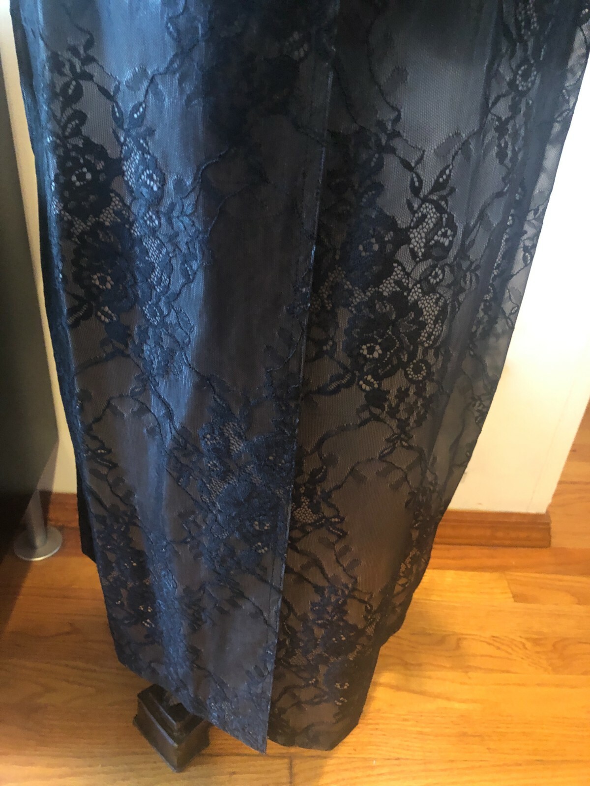 Picture 4 of 10