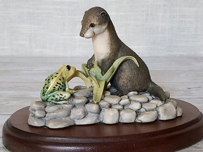 Border Fine Arts Otter Kit And Frog from First Encounters Collection FE 3