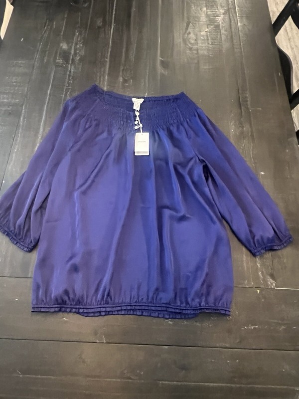 NEW Chicos 2 Womens Large Silky B Purple Blouse