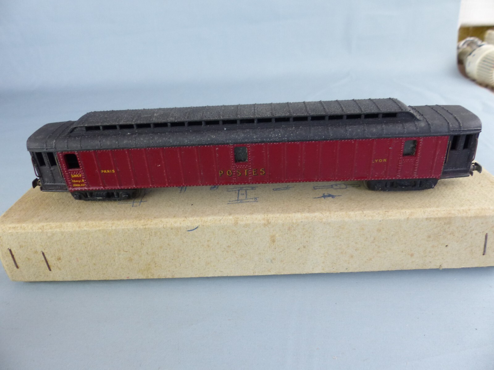 Picture 3 of 6