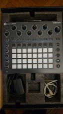 Novation Circuit - Groovebox Standalone - con Scatola e Decksaver