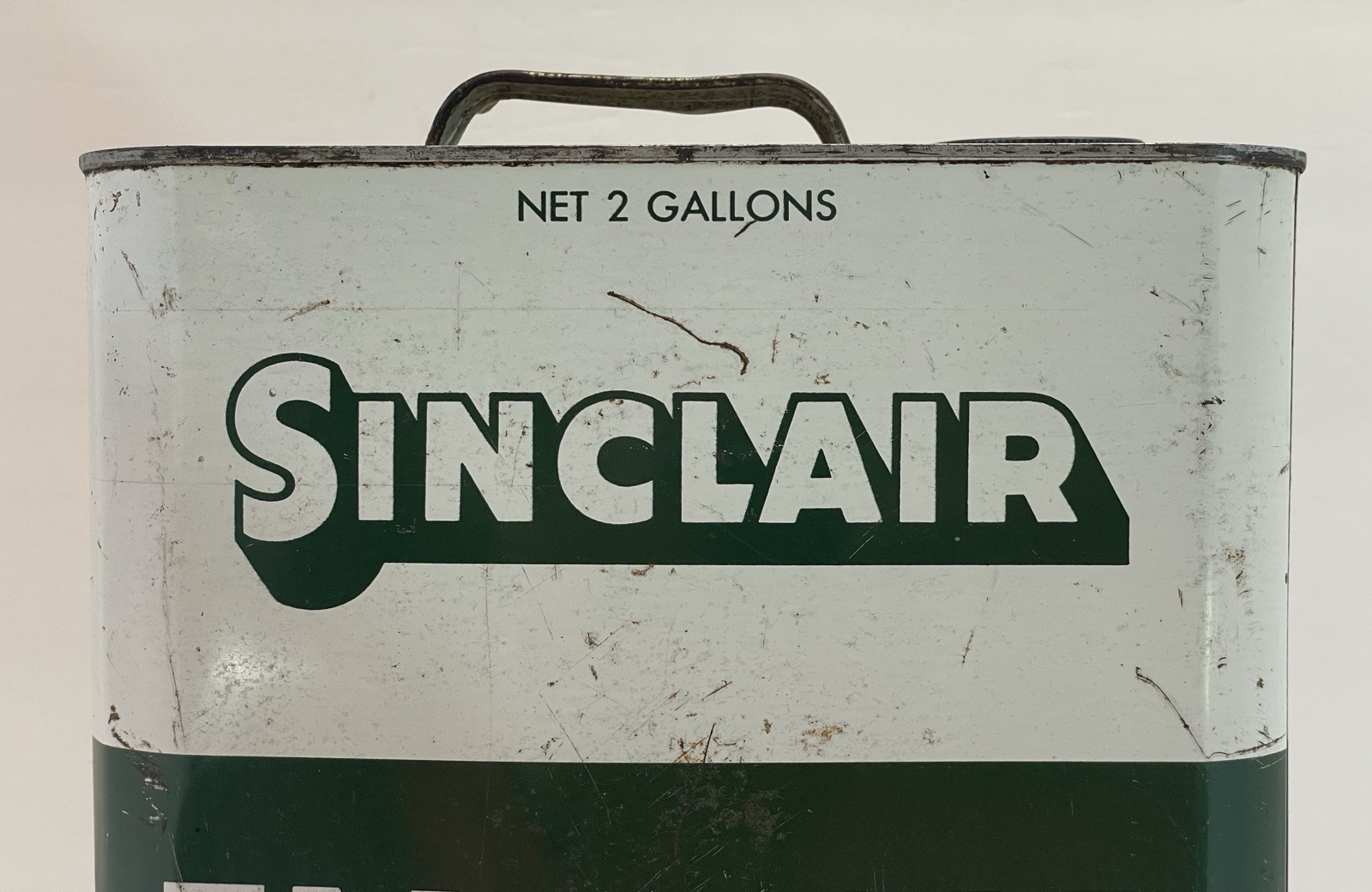 Vintage  Sinclair Emerald Auto Oil 2 Gallon Can