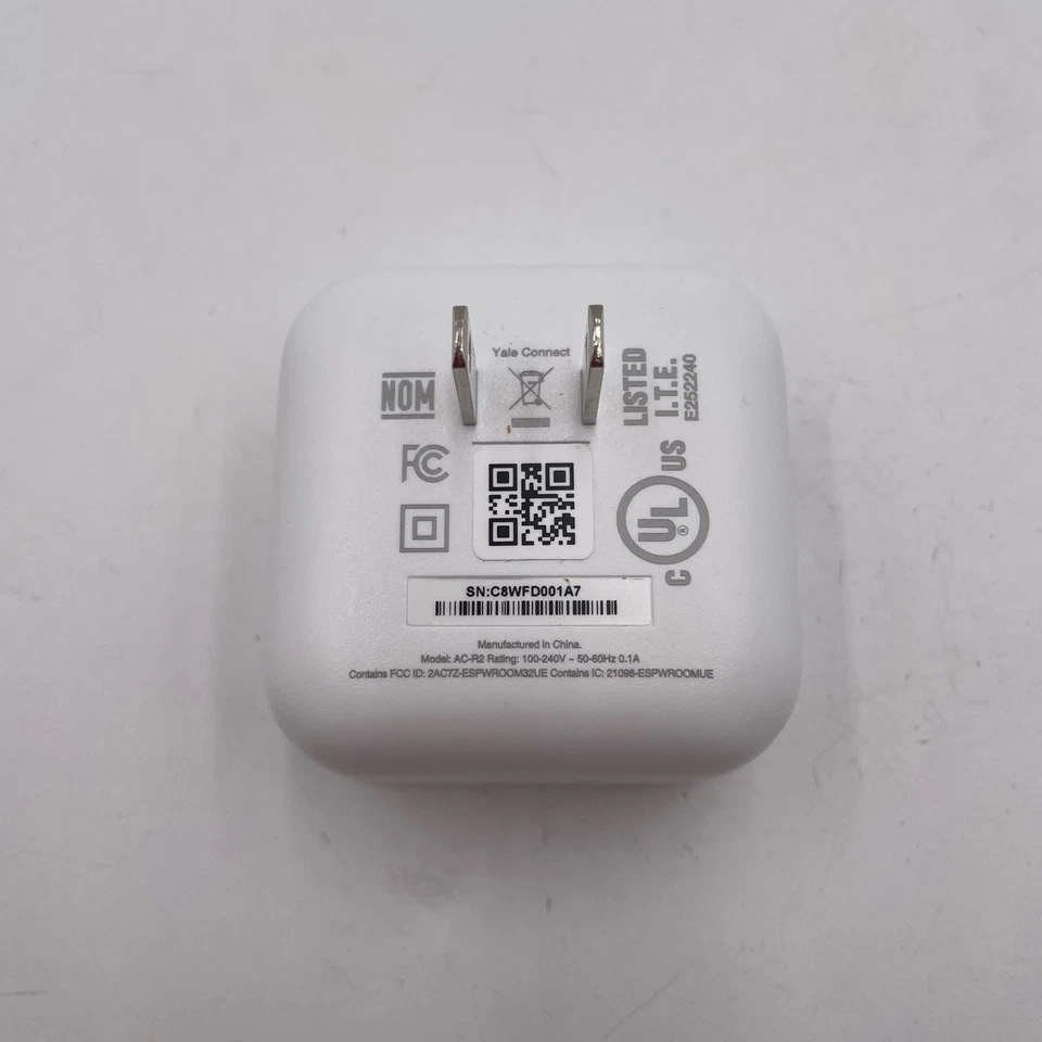 Puente Wi-Fi Yale Connect AC-R2 Foto 2 de 2