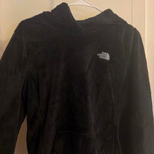 The North Face Women  s TKA 100 Black Fleece Logo Pullover Hoodie Size S