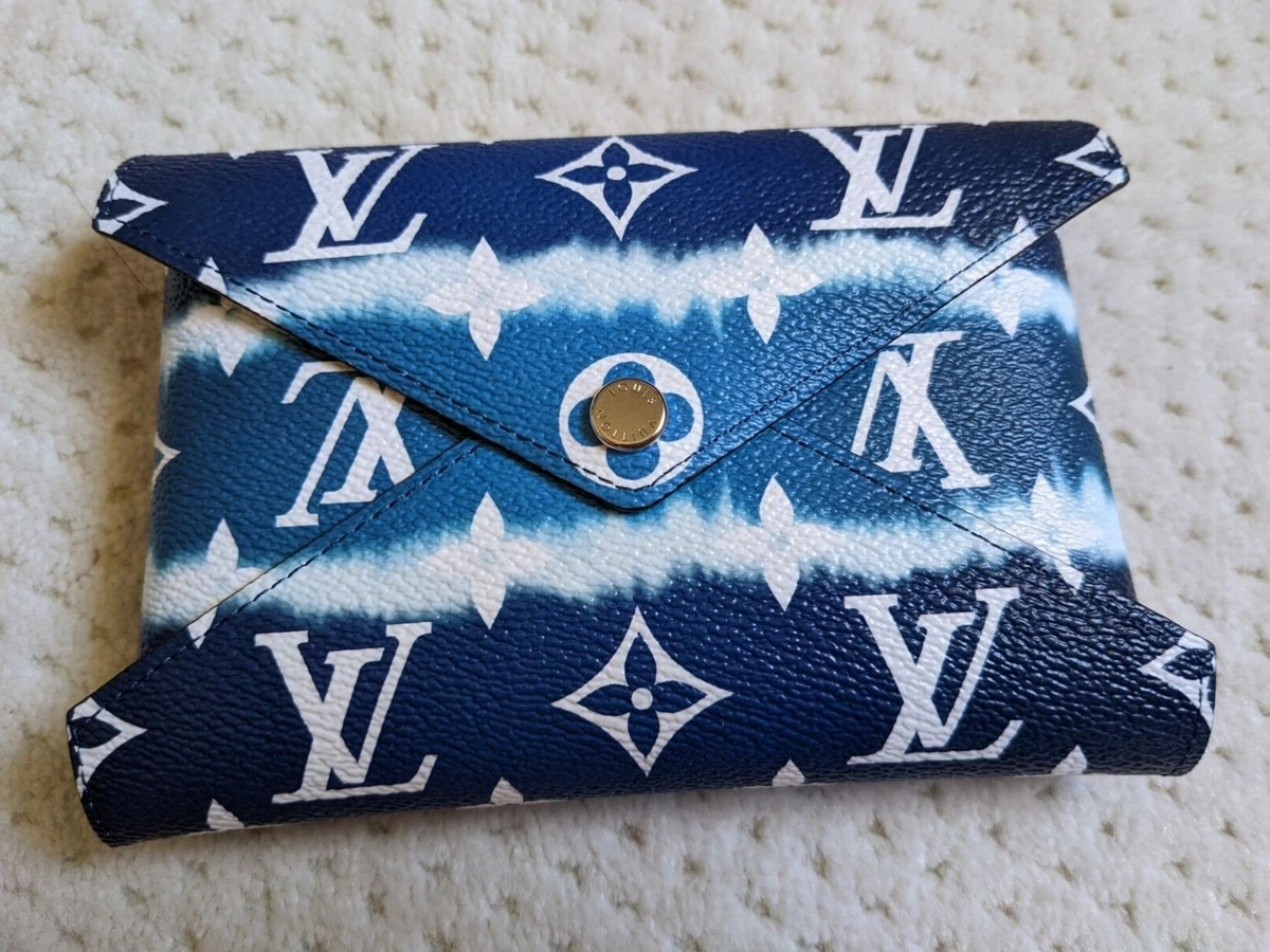 NEW Louis Vuitton Limited Edition Escale Kirigami BLUE Medium Pouch with box