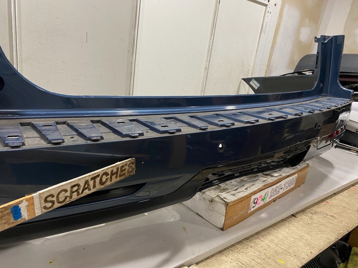 2018-2021 LINCOLN NAVIGATOR REAR BUMPER COVER OEM JL7B-17F001-ALW