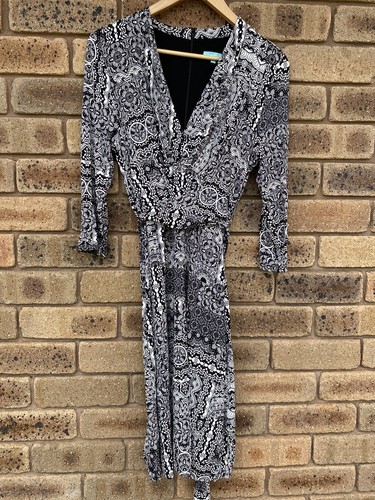 Blue Illusion Dress Size M Midi Black White Pattern Tie Waist 3/4 Sleeve Stretch