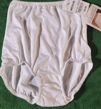 NEW VTG. JC PENNY ADONNA TAILORED STRETCH SATIN BRIEF LIGHT CONTROL SIZE MEDIUM