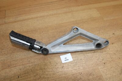 mar 様 Honda 50680-MB0-000 Halter Fußraste rechts VF750S RC07 82-85 Sabre