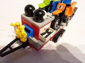 LEGO &reg; 4433, city dirt bike transporter