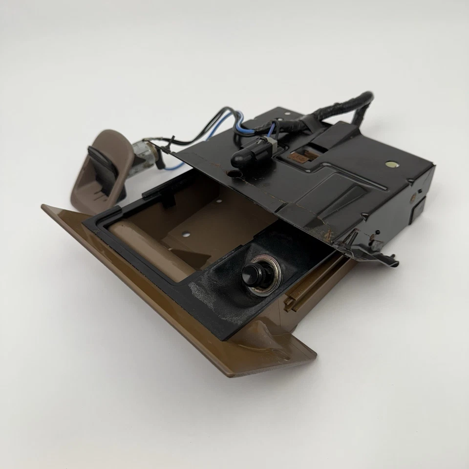 Conjunto de cenicero Ford F150 F250 F350 1992-1996 con Power Point Mocha OEM Foto 2 de 4