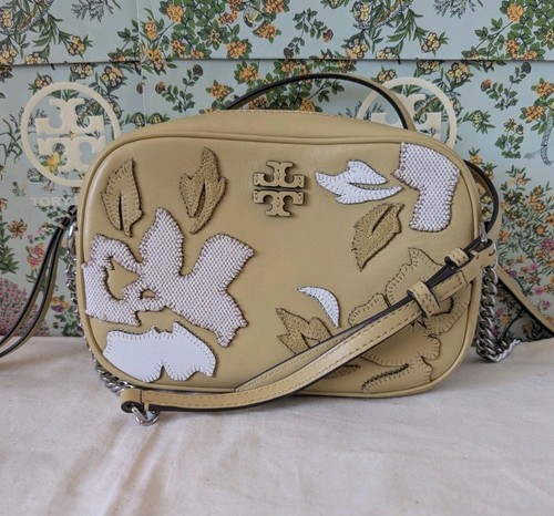 Tory Burch McGraw Appliqué Camera Bag in beeswax
