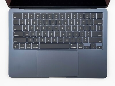 MacBookAir M2 13インチ 8/512GB ミッドナイト Refurbished 13-inch MacBook Air Apple M2 Chip with 8‑Core