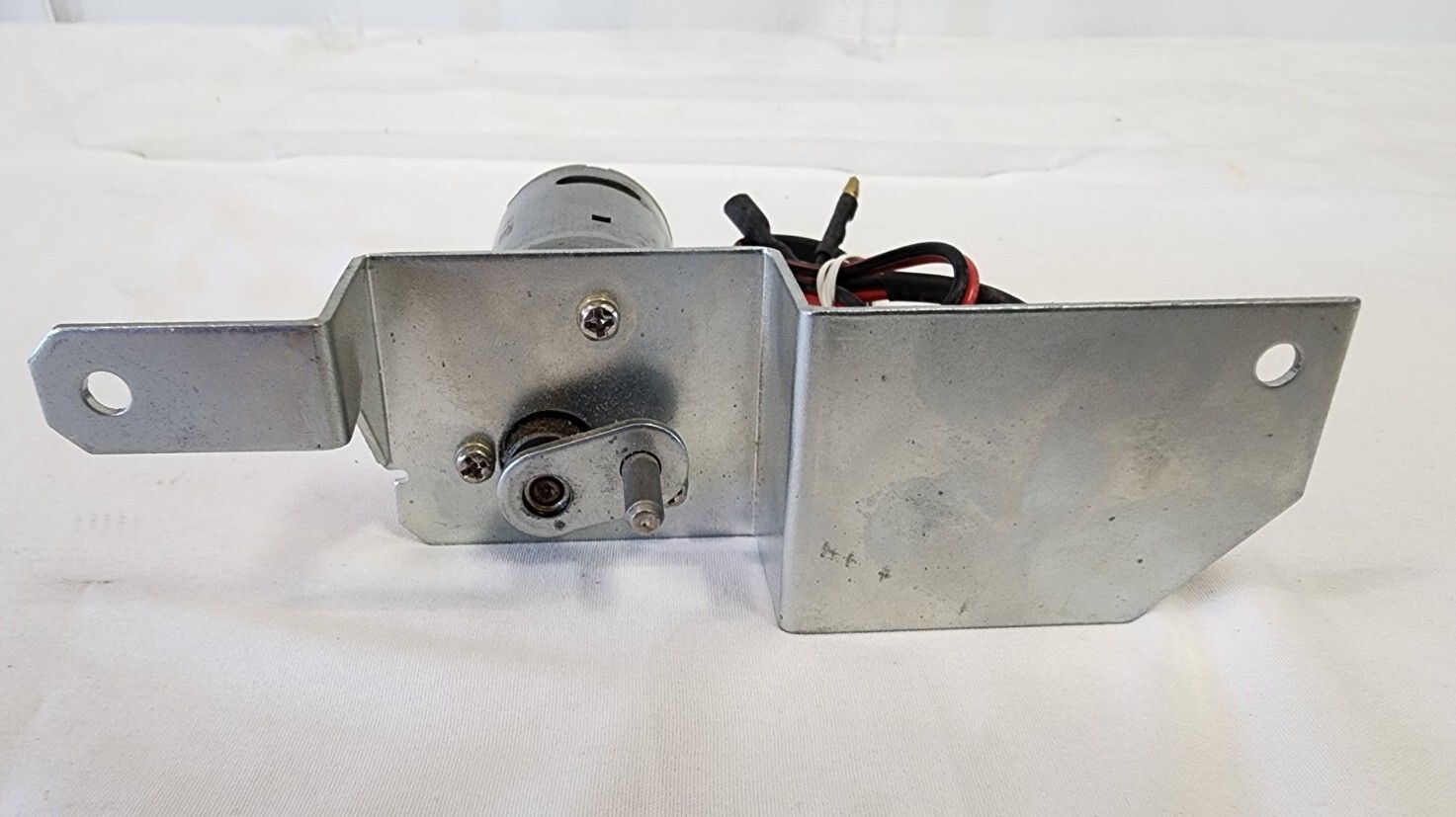 O Gauge / G Scale Gearhead Motor w/mounting bracket 6v DC, 701 Ratio