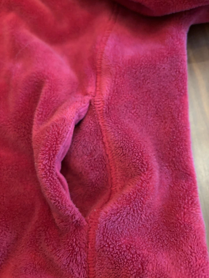 Sudadera Athleta Niña Rojo Caramelo Feelin' Great 2.0 Pequeña 6/7 Bolsillos Foto 3 de 4