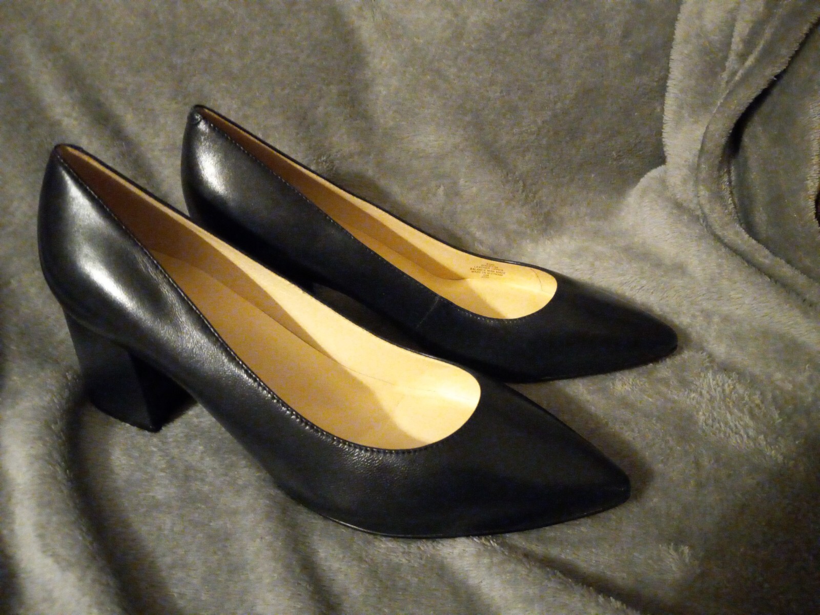 New Women's Nine West Issa Leather Dark Blue Block Slip On Heels Shoes 8.5M  193289964634 | eBay