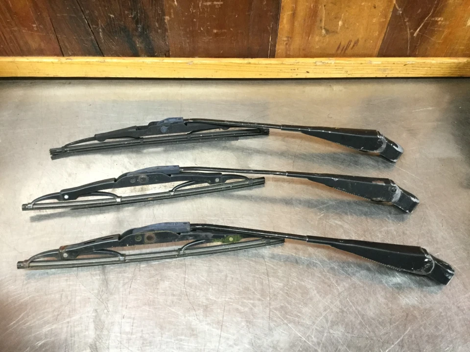 MG MGB 1973-80 • Brazos limpiaparabrisas originales (x3). Usado. KMG1541 Foto 4 de 4