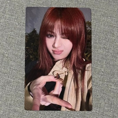 LE SSERAFIM Huh Yunjin DIFFERENT Album Japan Solo Jacket Version Photocard