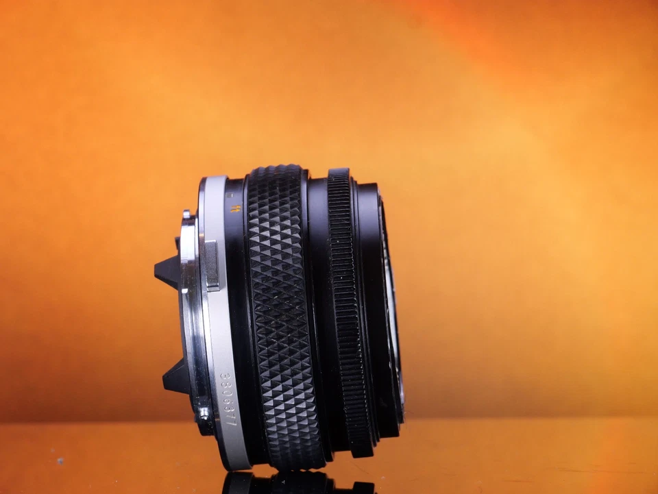 Olympus OM-System Zuiko MC Auto-S f/1.8 50 mm #3806377 Foto 3 de 4