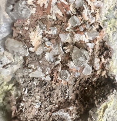 2lb 7.5oz Copper Coated Quartz Crystal Seam Thru Basalt w Epidote - Mass Mine MI