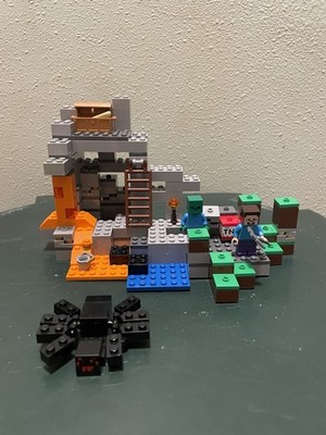 LEGO Minecraft: The Cave (21113) Pre Built With Mini Figs
