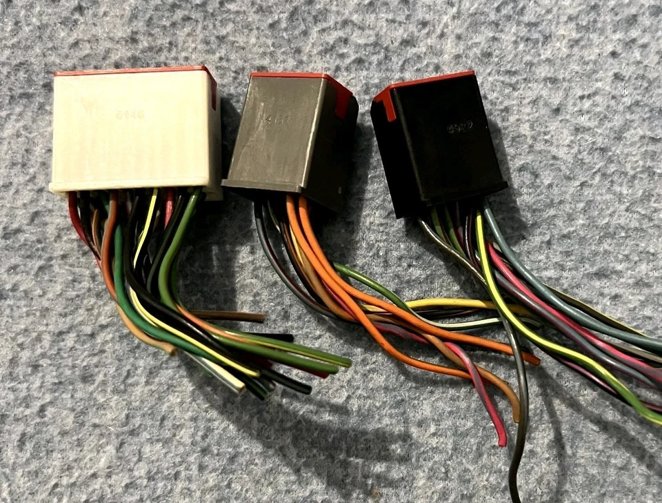 Cuadro de instrumentos Ford F350 Super Duty 2003-2004 coletas enchufes arnés solamente Foto 3 de 4