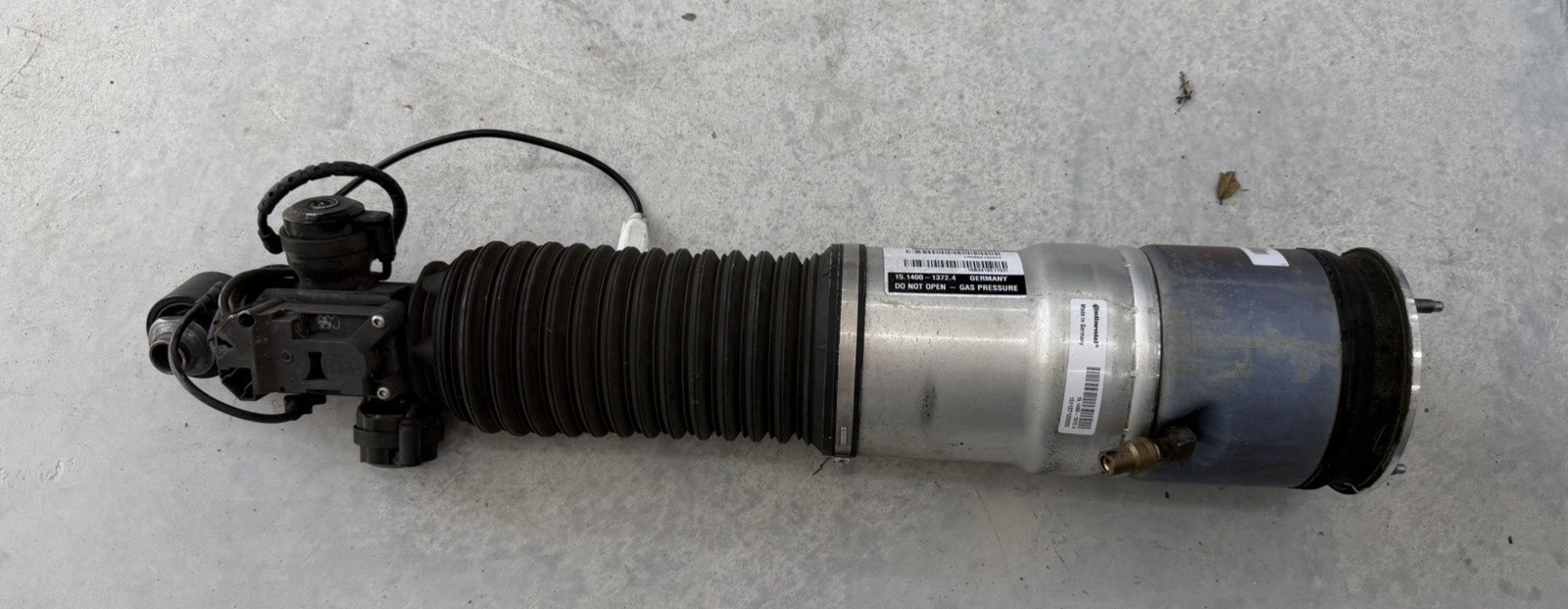 Rolls Royce Ghost / Wraith Air Suspension Strut Rear Right 37106862192 OEM