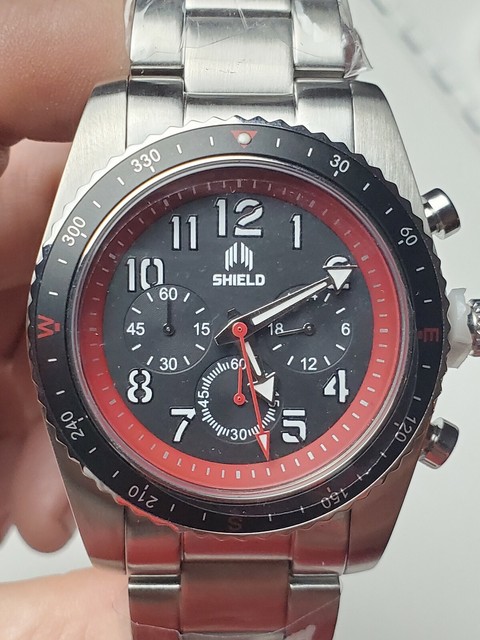chrono diver watch
