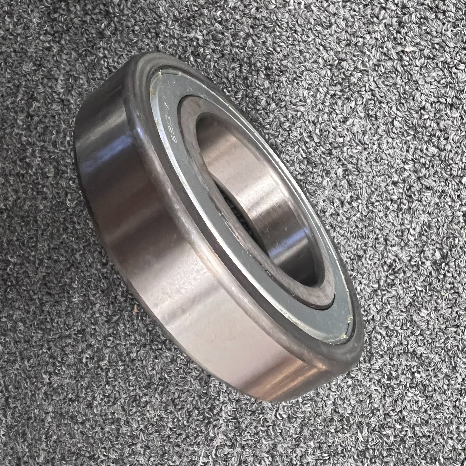 4395457 bearing shaft center , fits hitachi 300-5 zax330 zax330-3 
