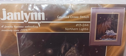 JANLYNN NEEDLECRAFT COUNTED CROSS STITCH NORTHERN LIGHTS WOLF 11X14 #13-244 NIP - Picture 10 of 11
