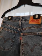 Levi's Jeans Size 0-2 Embellished Wedgie Straight Leg 25
