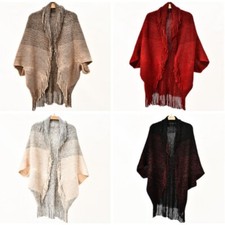 Damen Quasten Strick Poncho Cape Schal Jacke Halbarm Fledermaus Cardigan Umhang