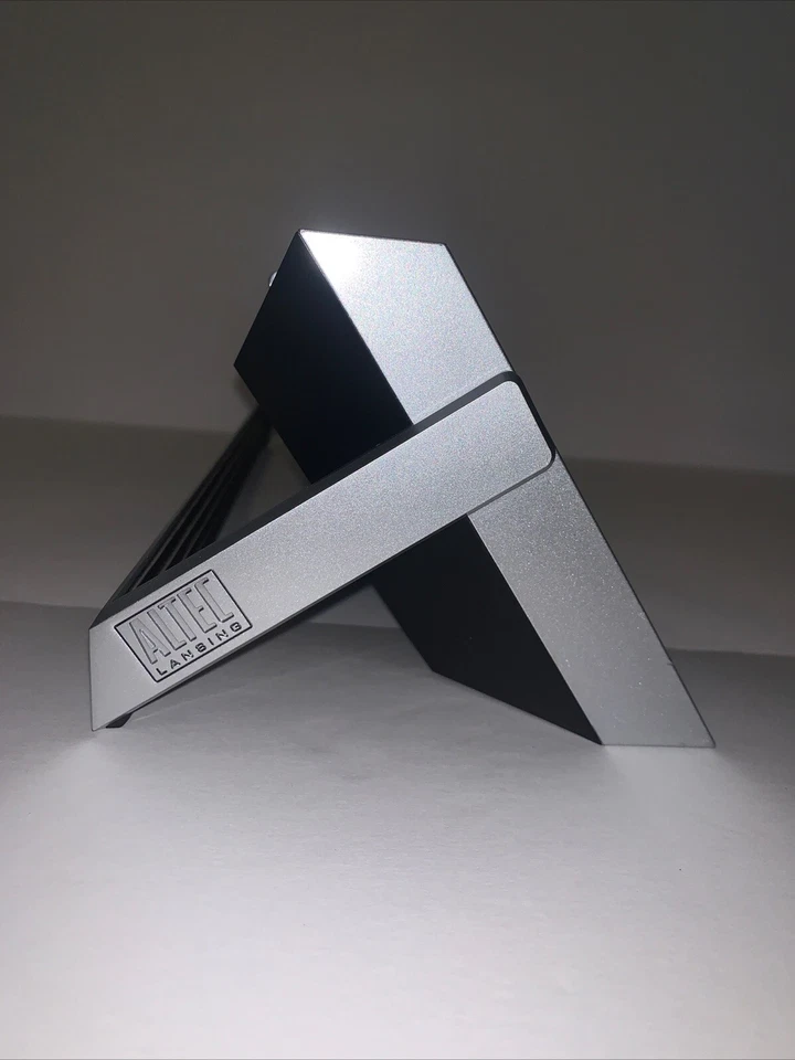 Radio/auxiliar/iPod/iPhone Portátil Altec Lansing iMT620 (1,3-4) Caja Original COMPLETA Foto 4 de 4