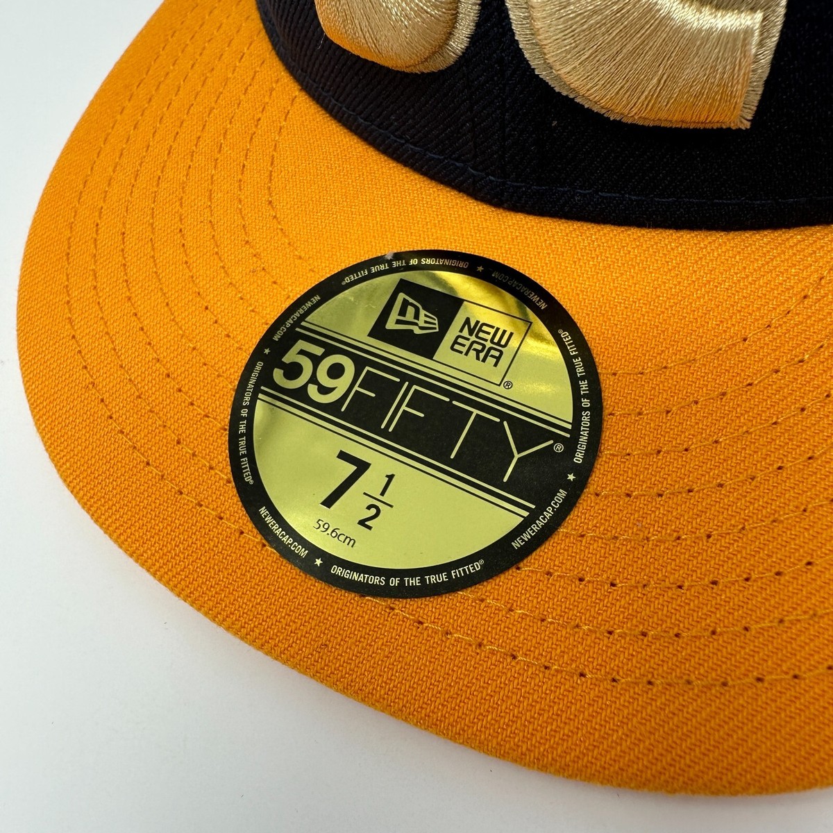PRETTY LIGHTS X JIBERISH NEW ERA 5950 FITTED NIGHTSHIFT GOLD 7 3/8 IN HAND