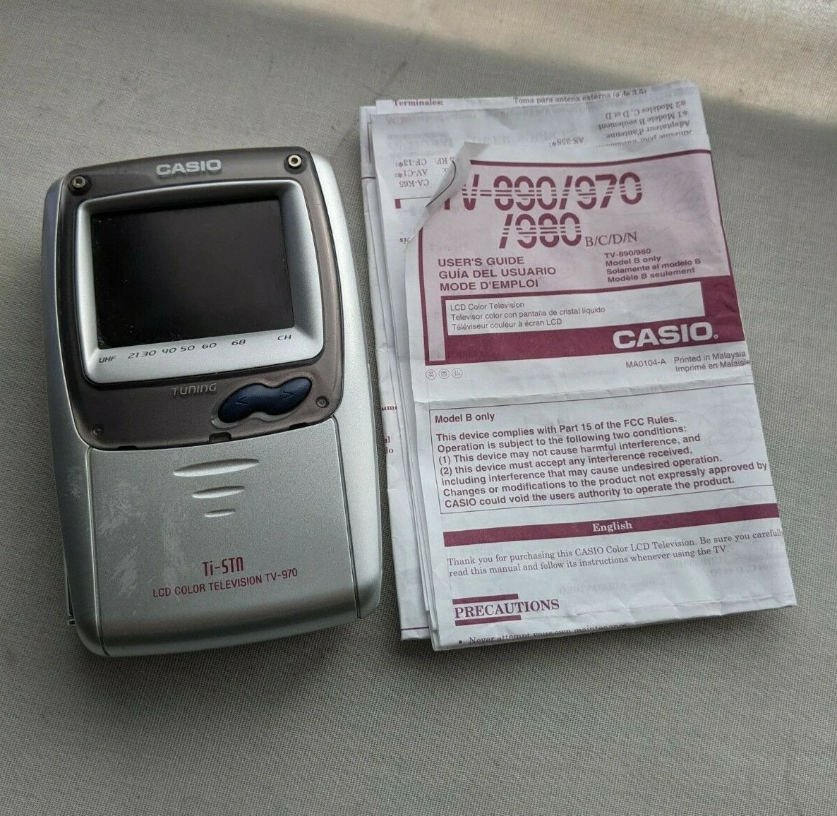 CASIO TV 970. RETRO LCD COLOUR TV BATTERIES NOT INCLUDED USED With Manual