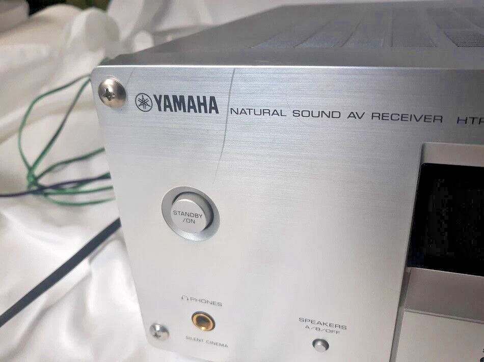 Yamaha HTR-5730 5.1-Channel A/V Natural Sound Surround Receiver (Silver) used - Image 2 of 4
