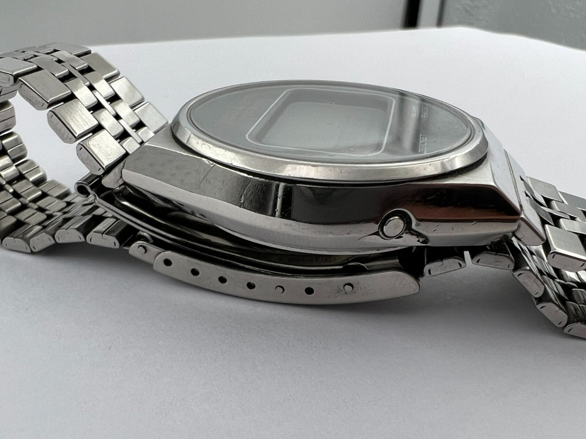 Vintage CITIZEN Quartz Crystron LC 50-1590 Cal 9063A Day Vintage CITIZEN Quartz Crystron LC 50-1590 Cal 9063A Day