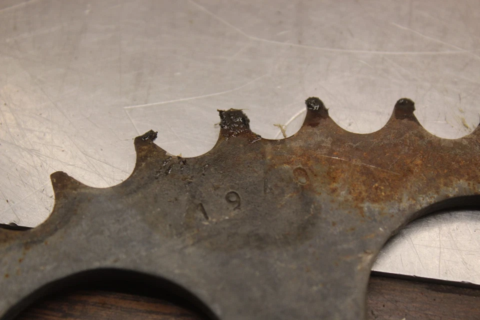 Yamaha XT250 1981 piñón trasero T790 Foto 3 de 3