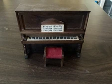 Upright Piano dollhouse furniture