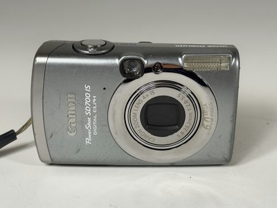 Canon PowerShot SD700 IS Silver 6MP Digital Camera with Battery