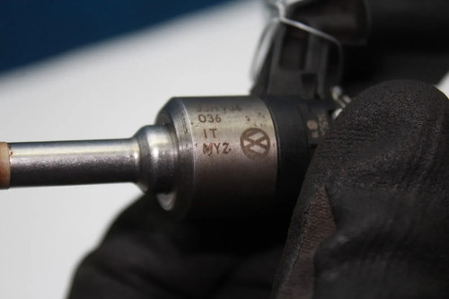 1x injectiespuit 03H906036 injectieklep VW Passat CC 357 3.6 FSI Bj.08 - Afbeelding 3 van 3