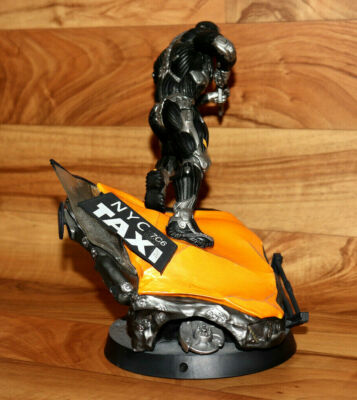 Crysis 2 フィギュア Crysis 2 Alcatraz Nano Edition Rare Figur light-up Statue