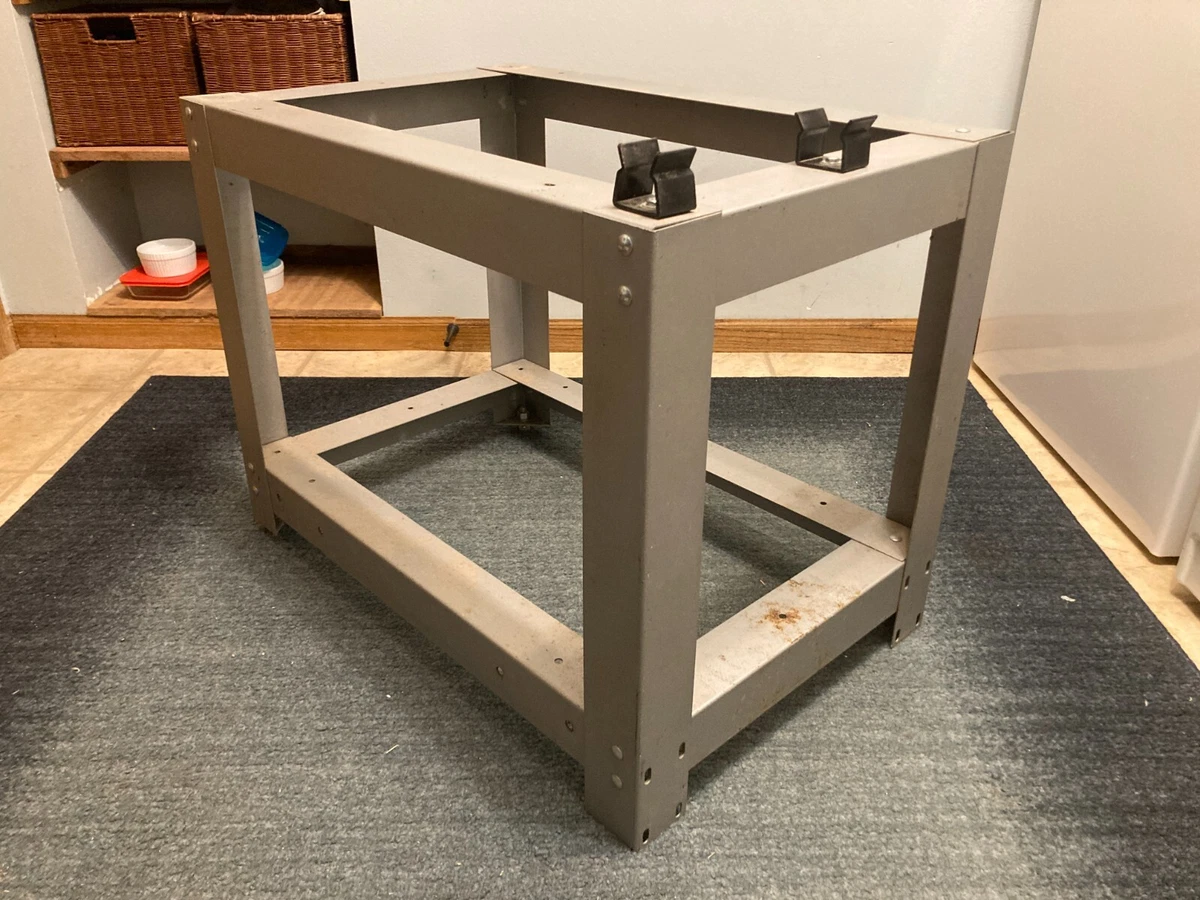 Bt3000 table outlet saw for sale