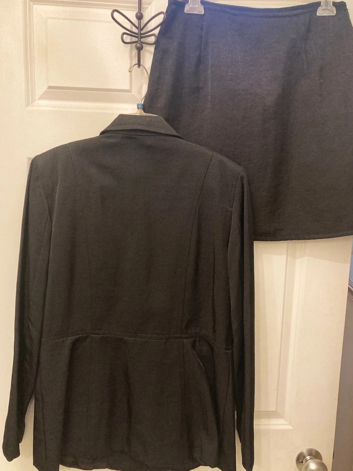 Conjunto de traje mini falda vintage Finity de 2 piezas negro estilo safari blazer de carrera talla 10 Foto 4 de 4