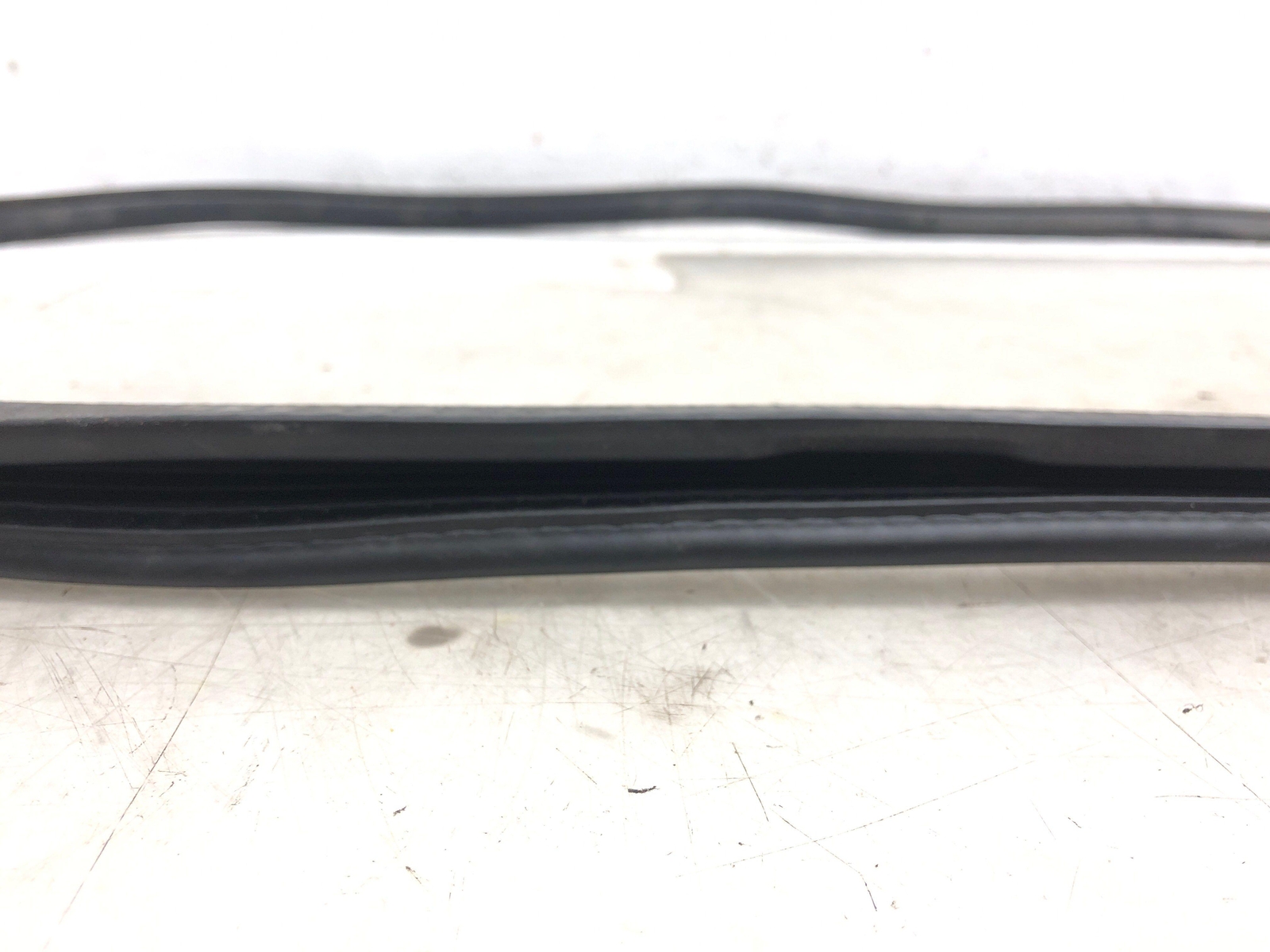 2006-2012 BENTLEY CONTINENTAL OEM HOOD SEAL WEATHERSTRIP 3W0823707A