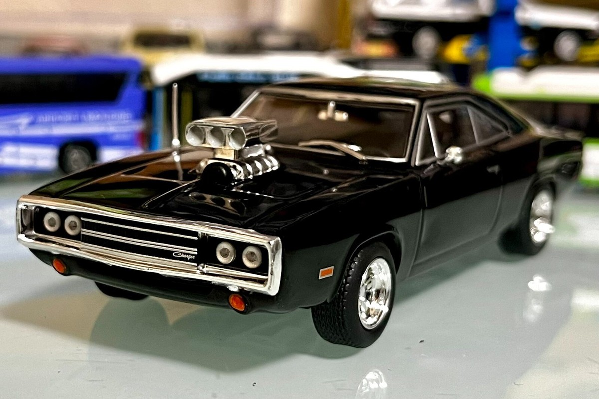 FAST AND FURIOUS Car Collection 1/43 DODGE CHARGER + 1/43