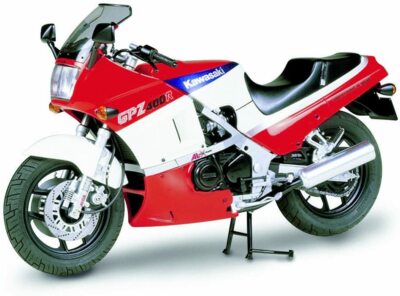 【まい】Kawasaki GPZ400R 1/12 完成品 Rare kit Tamiya 1/12 Model kit Kawasaki GPZ 400R from Japan 2747