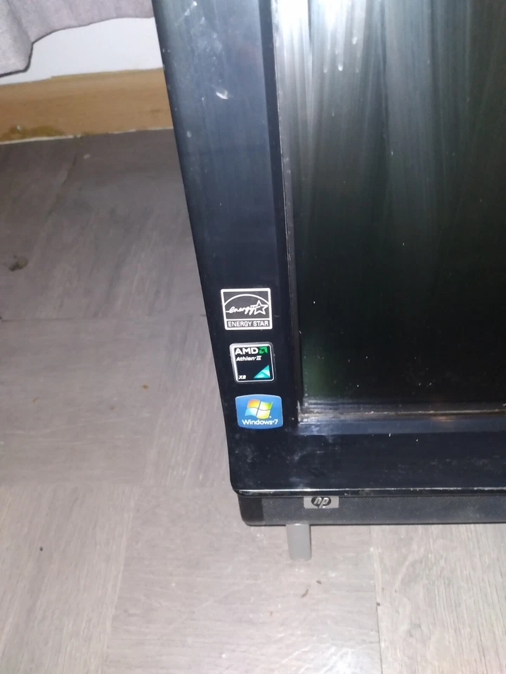 HP Touchsmart 300-1120 AIO Intel Core 2 Duo P7570 2.26GHz 4GB RAM No HDD No OS - Image 3 of 4