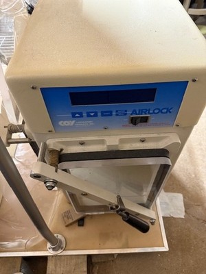 Coy Laboratory AALC Automatic Airlock Chamber Tested Working w/ Regulator & Tubi